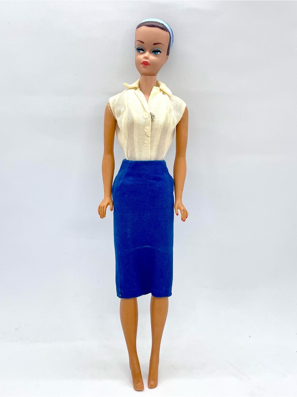 Vintage 1963 Fashion Queen Barbie Doll Mattel Molded Brown Hair Japan, 2 Outfits - Picture 3 of 14